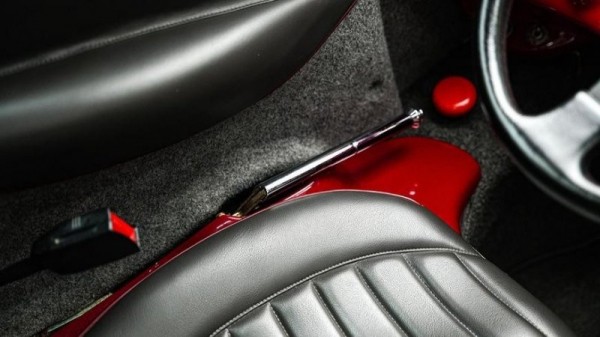 Редкий коллекционный автомобиль Corbin Sparrow продали всего за 660 000 рублей